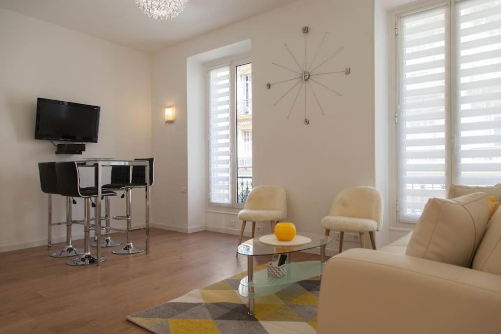 #28 1 Bdr Flat Ac Balcony Hper Central 10Mins To Beach & Old Town Nice Bagian luar foto