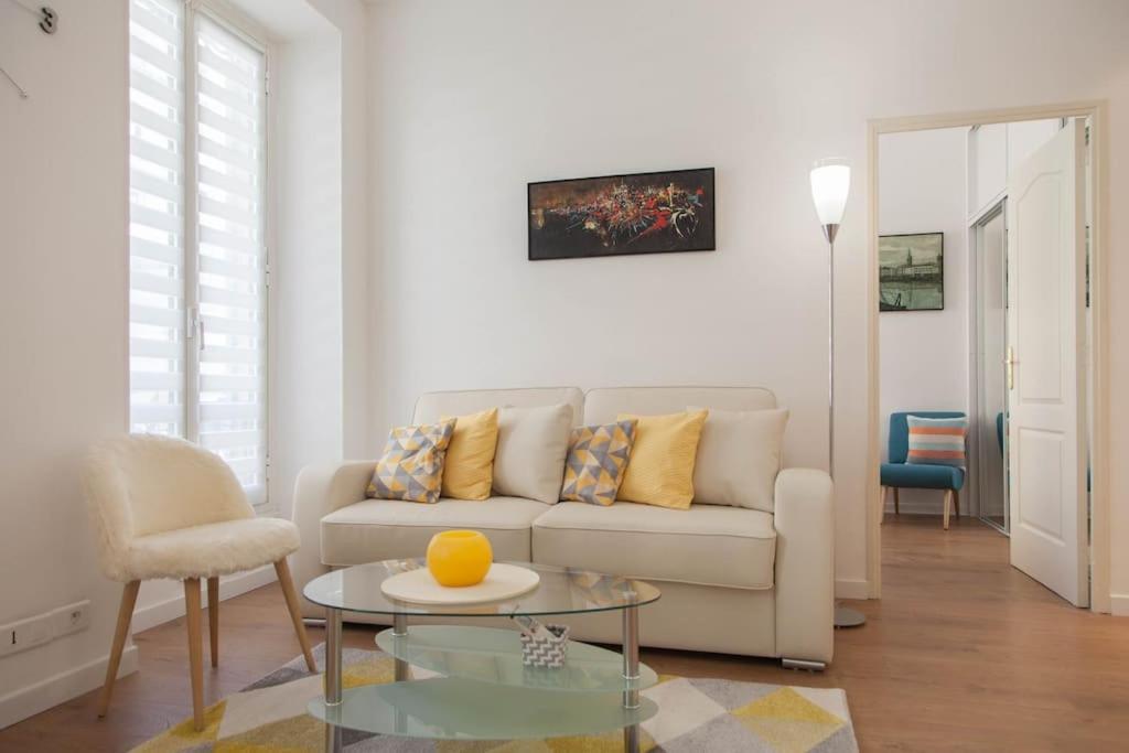 #28 1 Bdr Flat Ac Balcony Hper Central 10Mins To Beach & Old Town Nice Bagian luar foto
